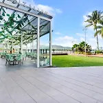 315 Harbour With Ocean Views